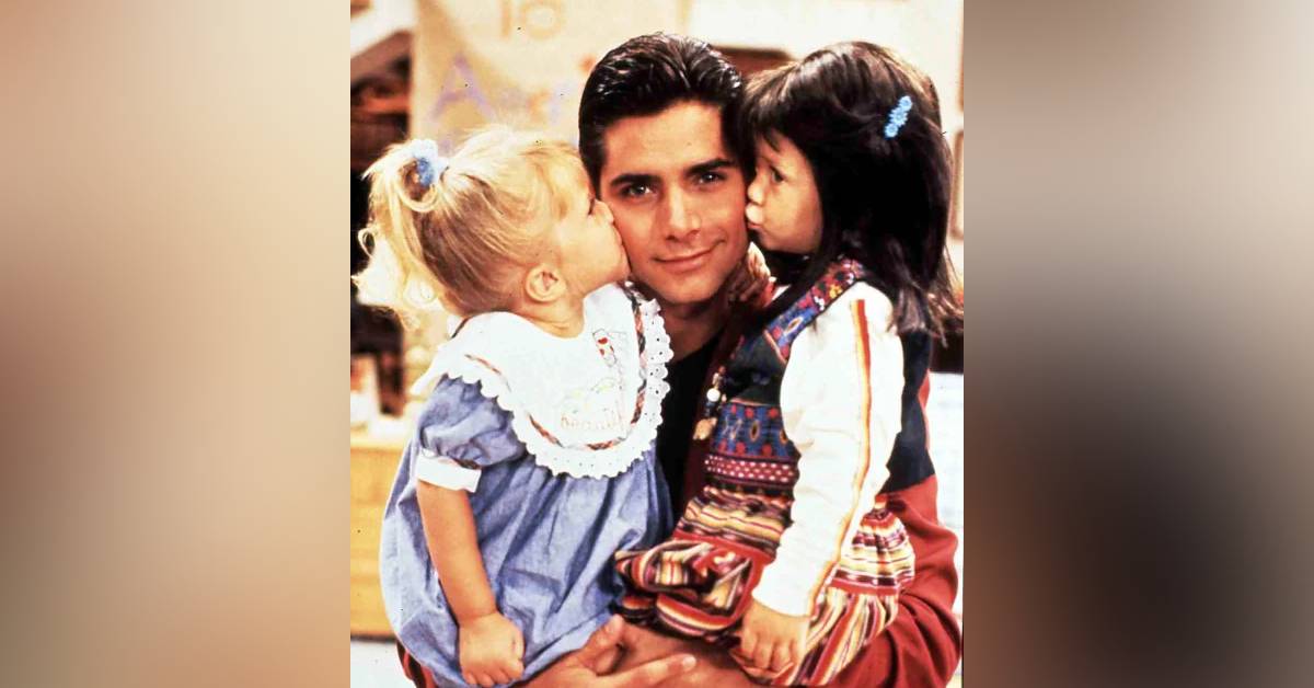 Is John Stamos Related To Mary Kate and Ashley