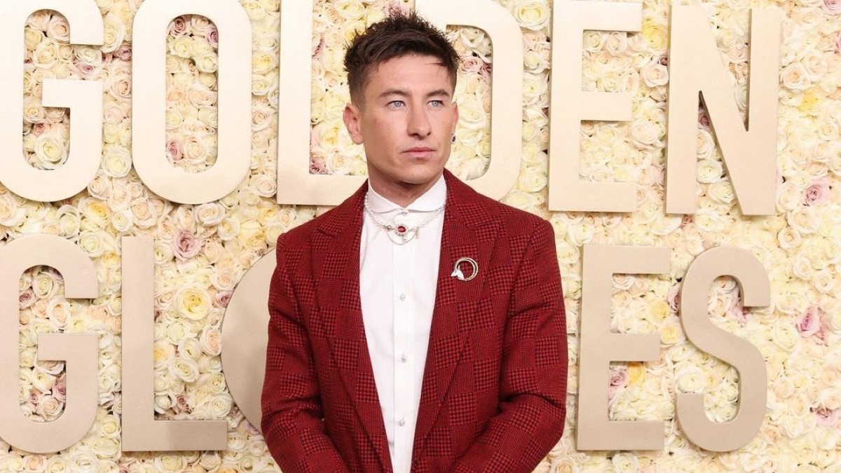 Barry Keoghan clicked in a red suit